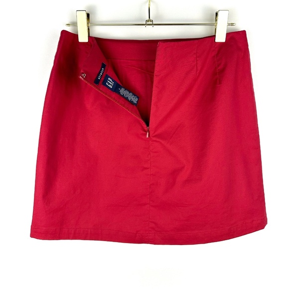 Vintage 1990’s 2000’s Y2K ‘Gap’ Stretch Cotton Mini Skirt in Raspberry Red • S/M - Picture 2 of 4